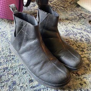 Doc Marten Chelsea boots black size 9 good condition